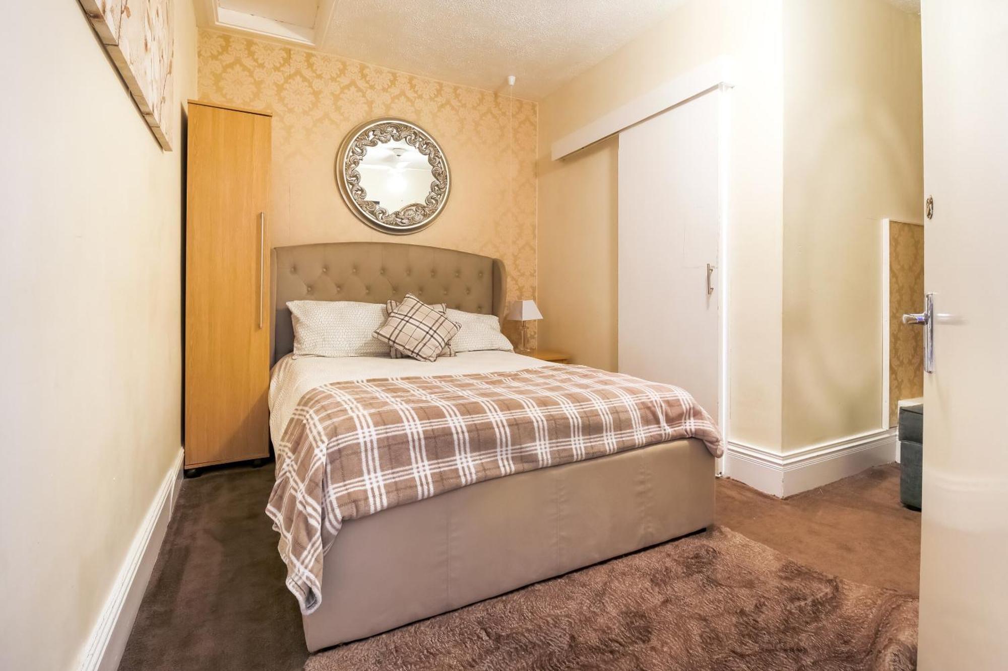 Oyo Mj Kingsway Cleethorpes