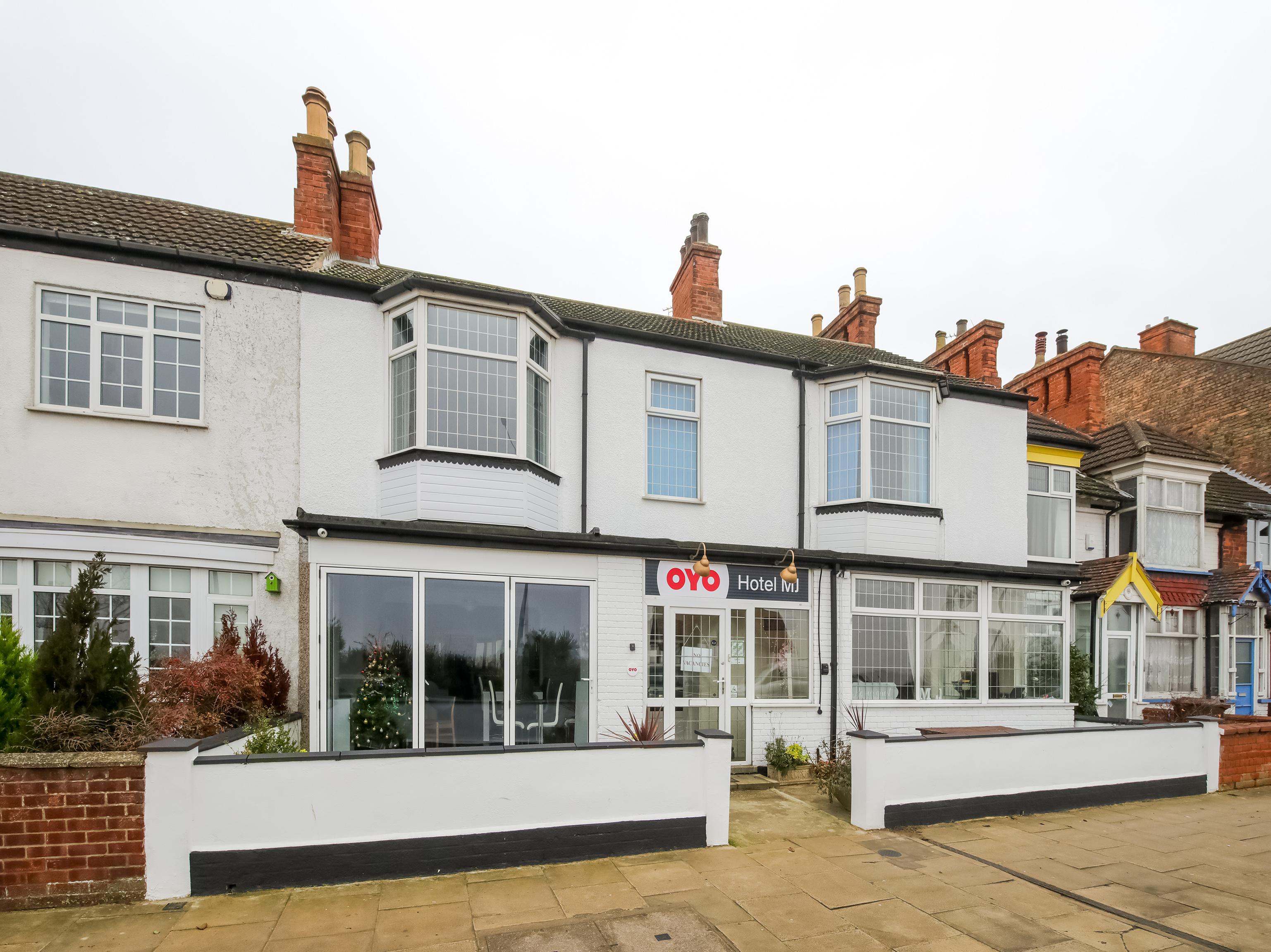 Mj Kingsway, Seafront